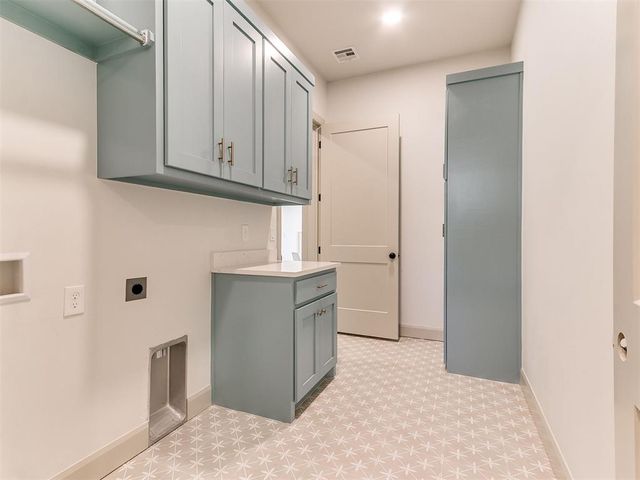 4604 SE 37th Street, Moore, OK 73160