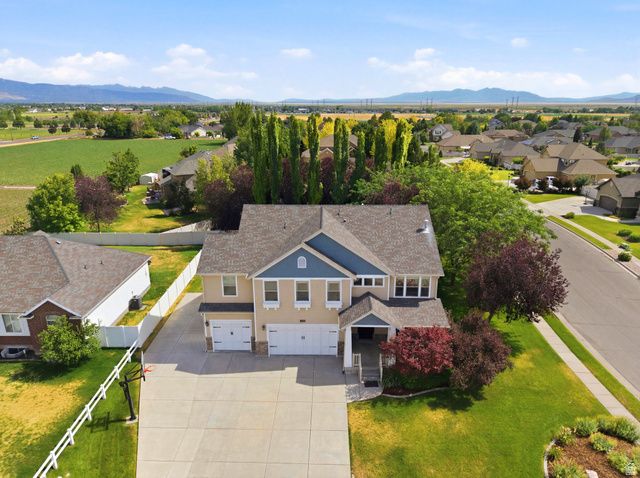 2303 W 900 N, Layton, UT 84041