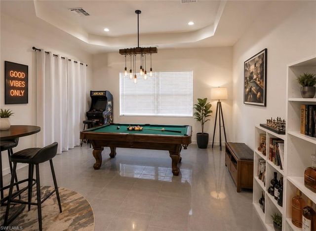 7849 Founders LN, Naples, FL 34104
