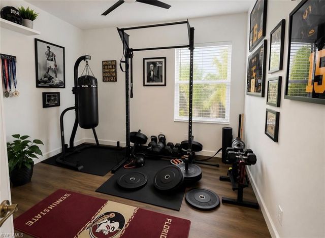 7849 Founders LN, Naples, FL 34104