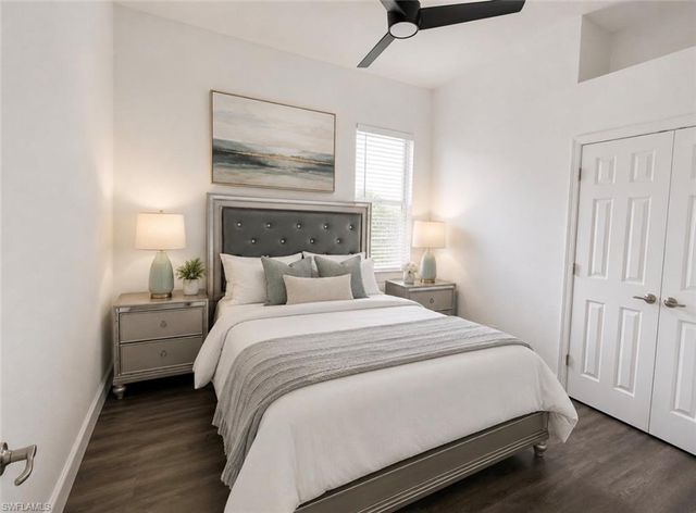 7849 Founders LN, Naples, FL 34104