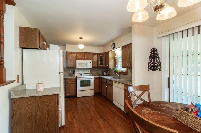 202 Claxon Drive, Florence, KY 41042