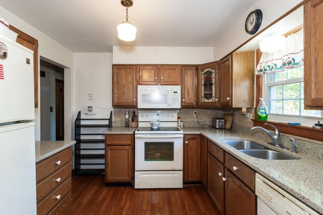 202 Claxon Drive, Florence, KY 41042