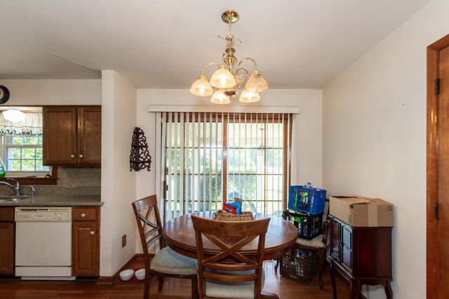 202 Claxon Drive, Florence, KY 41042