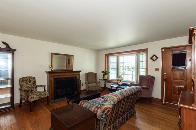 202 Claxon Drive, Florence, KY 41042