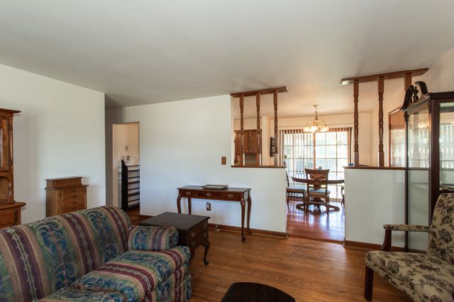 202 Claxon Drive, Florence, KY 41042