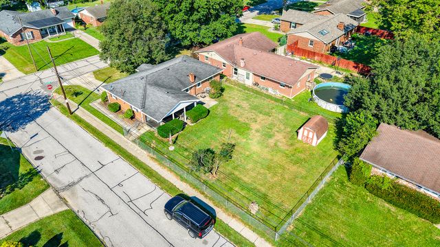 202 Claxon Drive, Florence, KY 41042