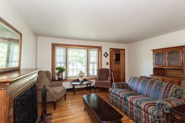 202 Claxon Drive, Florence, KY 41042