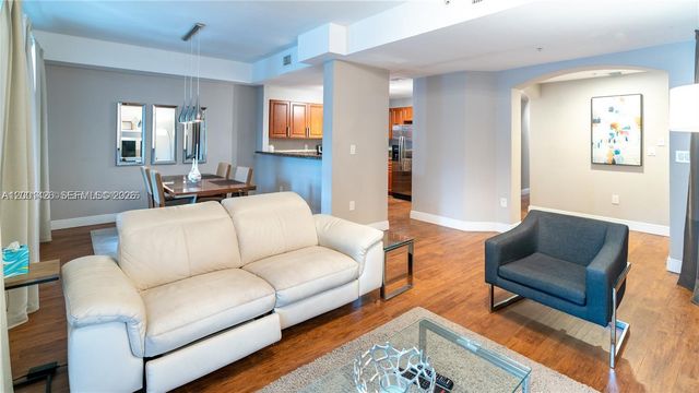 11002 NW 83rd St 106, Doral, FL 33178