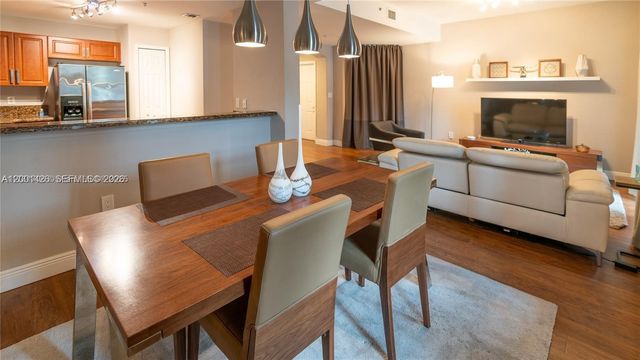 11002 NW 83rd St 106, Doral, FL 33178