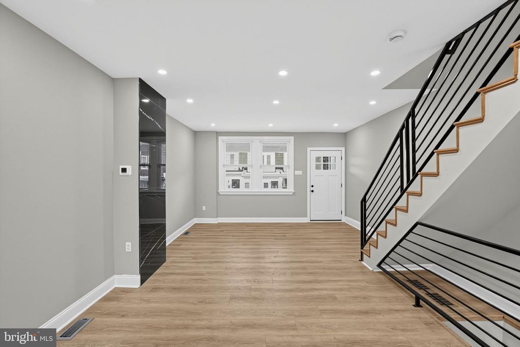6062 N PHILIP ST, PHILADELPHIA, PA 19120 — photo 5