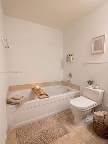 1111 SW 1st Ave 2124-N, Miami, FL 33130