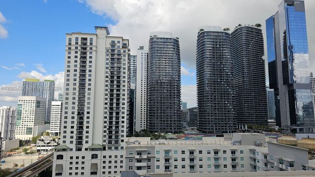 1111 SW 1st Ave 2124-N, Miami, FL 33130