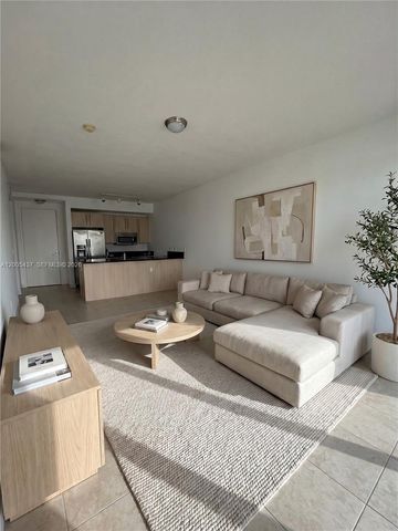 1111 SW 1st Ave 2124-N, Miami, FL 33130