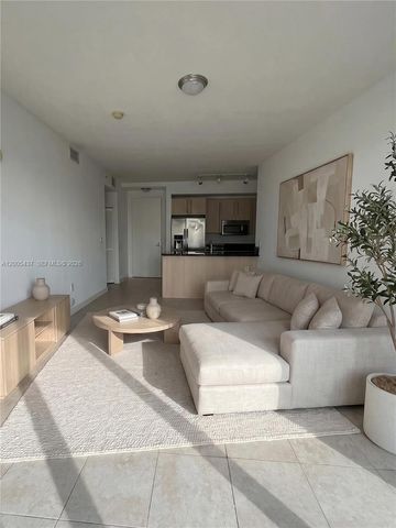 1111 SW 1st Ave 2124-N, Miami, FL 33130