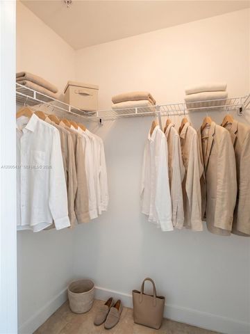 1111 SW 1st Ave 2124-N, Miami, FL 33130