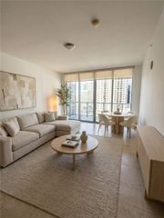 1111 SW 1st Ave 2124-N, Miami, FL 33130