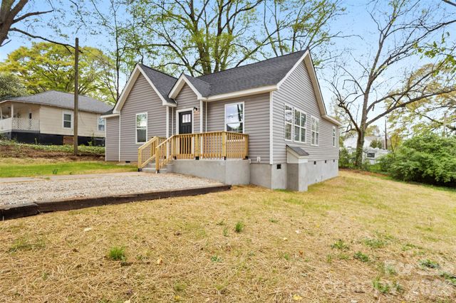 902 W 6th Avenue, Gastonia, NC 28052