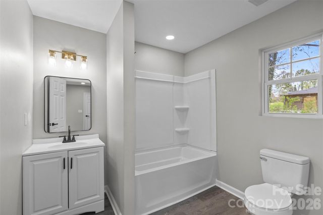 902 W 6th Avenue, Gastonia, NC 28052