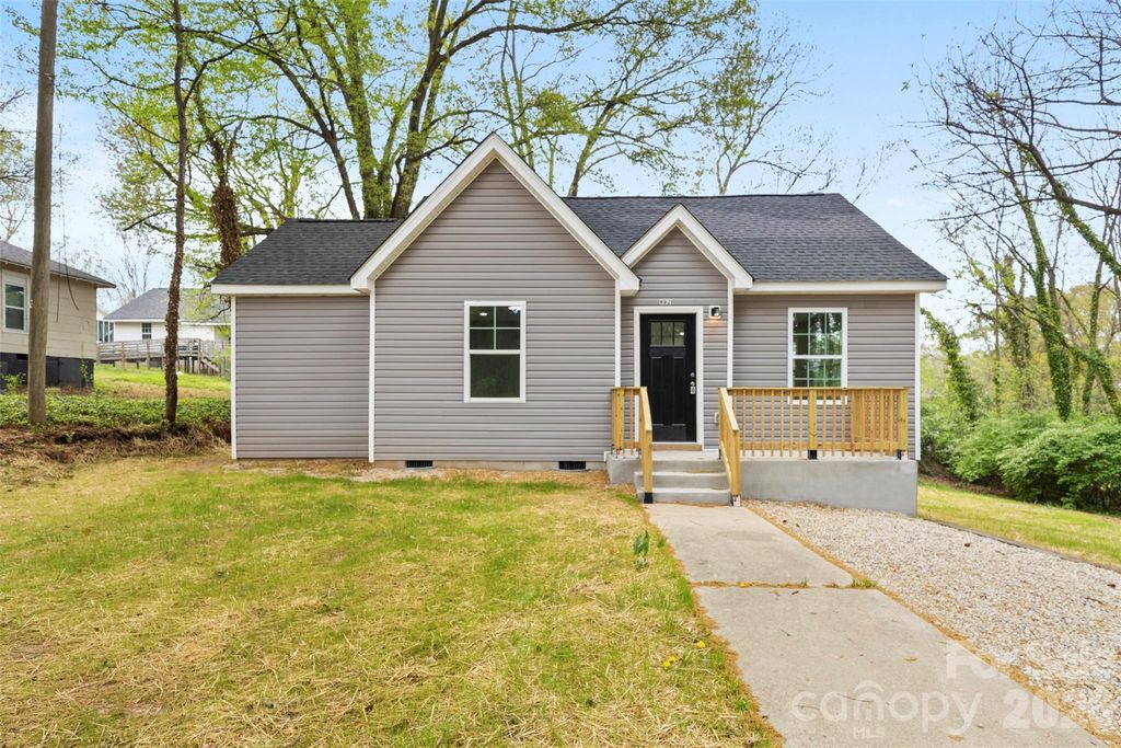 902 W 6th Avenue, Gastonia, NC 28052