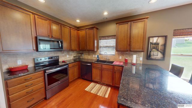 14913 Himebaugh Avenue, Omaha, NE 68116