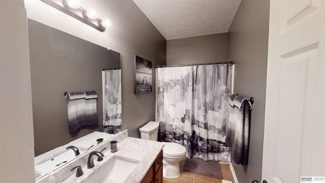 14913 Himebaugh Avenue, Omaha, NE 68116