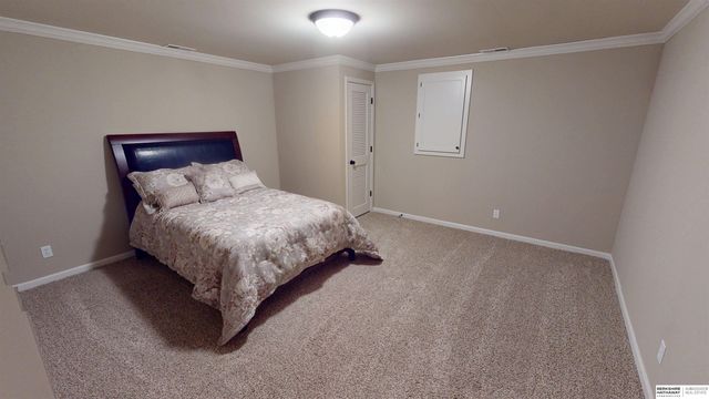 14913 Himebaugh Avenue, Omaha, NE 68116