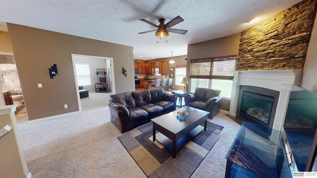 14913 Himebaugh Avenue, Omaha, NE 68116