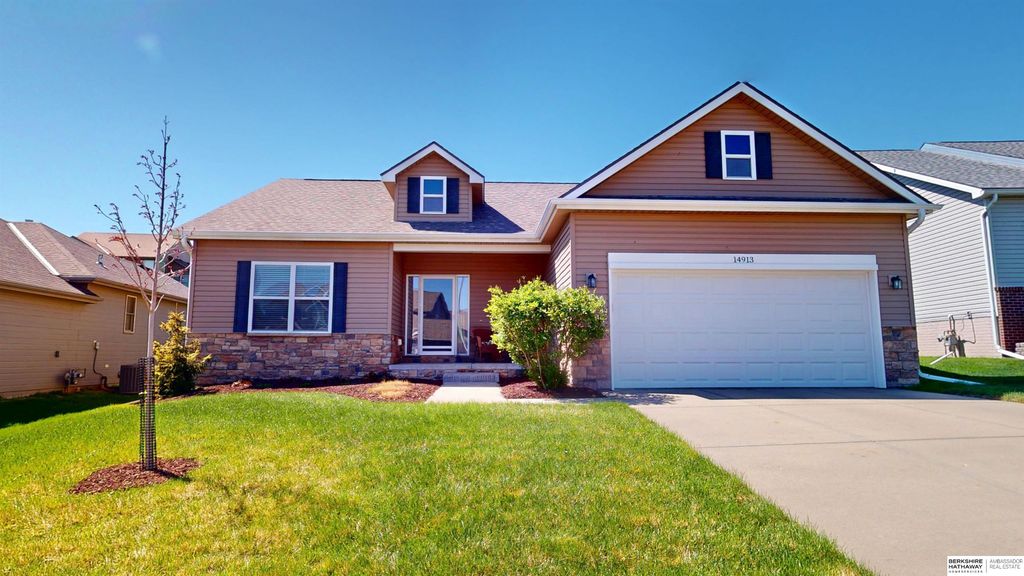 14913 Himebaugh Avenue, Omaha, NE 68116