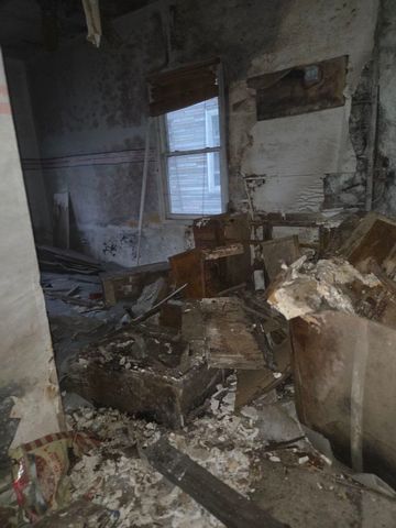 11234 S Indiana Avenue, Chicago, IL 60628