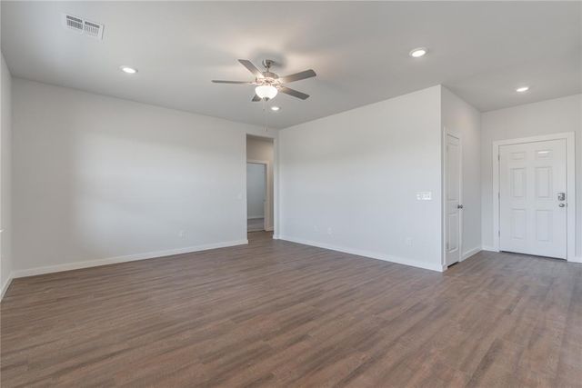 5690 Bluestem Avenue, Guthrie, OK 73044