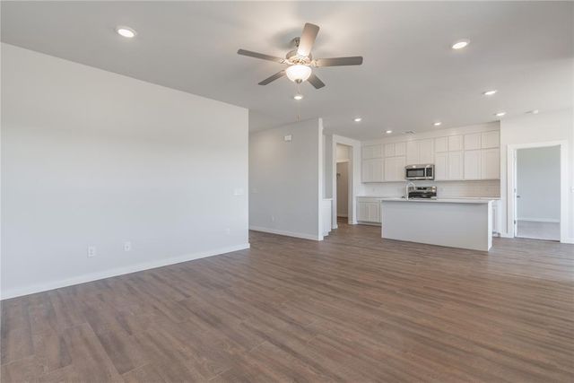 5690 Bluestem Avenue, Guthrie, OK 73044