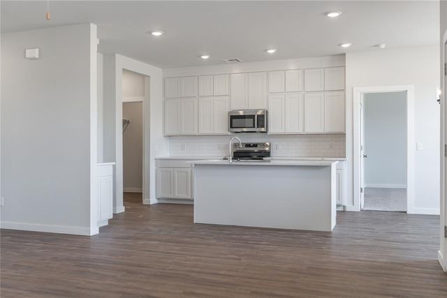 5690 Bluestem Avenue, Guthrie, OK 73044