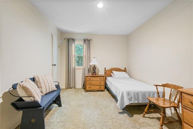 1104 S Avalon Lane, Olathe, KS 66062