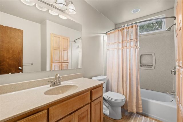 1104 S Avalon Lane, Olathe, KS 66062