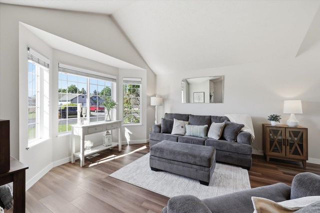 15205 E 21st Ave, Spokane Valley, WA 99037