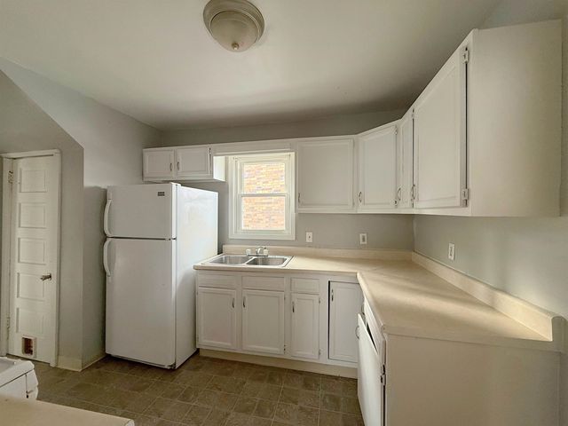 1841 Avenue Of The Cities Avenue, Moline, IL 61265