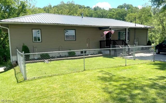 459 Elizabeth Pike, Mineral Wells, WV 26150