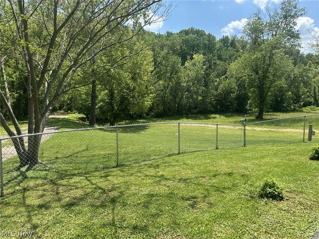 459 Elizabeth Pike, Mineral Wells, WV 26150