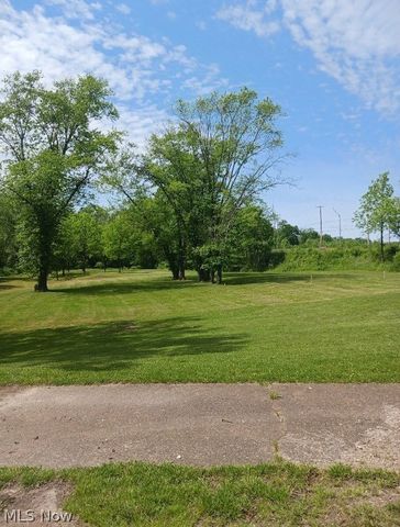 459 Elizabeth Pike, Mineral Wells, WV 26150