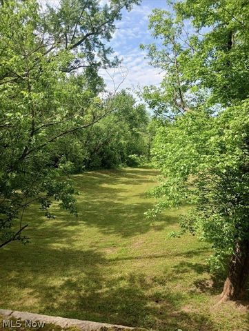 459 Elizabeth Pike, Mineral Wells, WV 26150