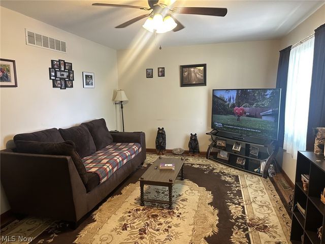 459 Elizabeth Pike, Mineral Wells, WV 26150