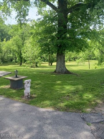 459 Elizabeth Pike, Mineral Wells, WV 26150