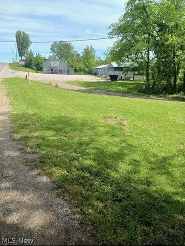459 Elizabeth Pike, Mineral Wells, WV 26150