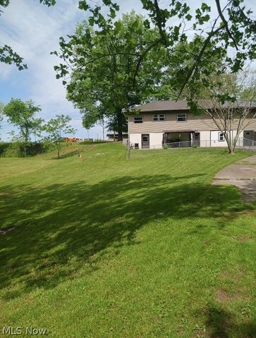 459 Elizabeth Pike, Mineral Wells, WV 26150