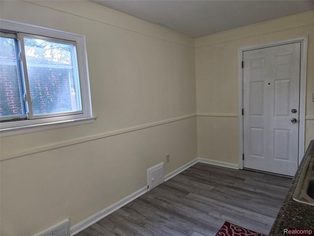 19813 INKSTER Road W, Livonia, MI 48152