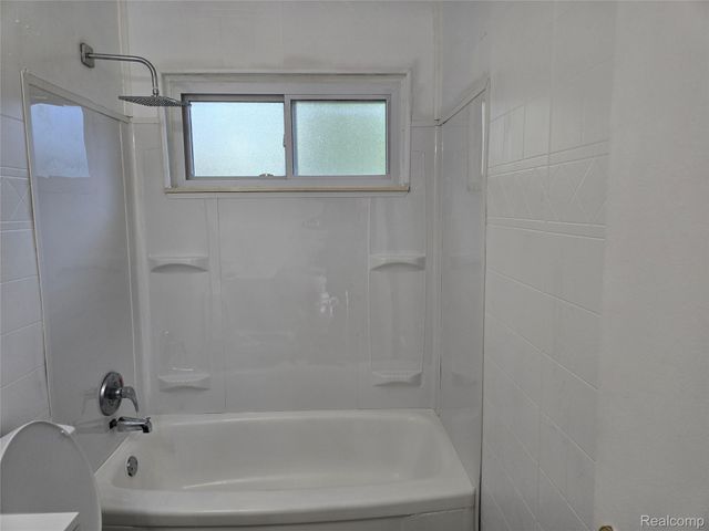 19813 INKSTER Road W, Livonia, MI 48152