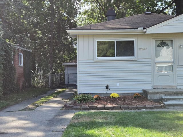 19813 INKSTER Road W, Livonia, MI 48152