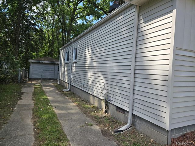 19813 INKSTER Road W, Livonia, MI 48152