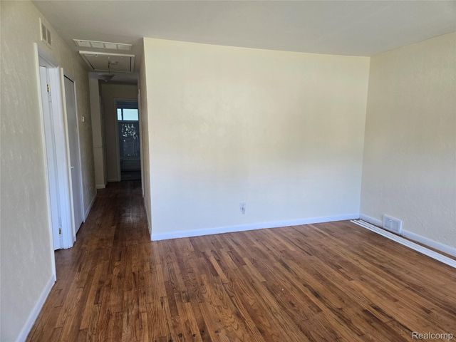 19813 INKSTER Road W, Livonia, MI 48152